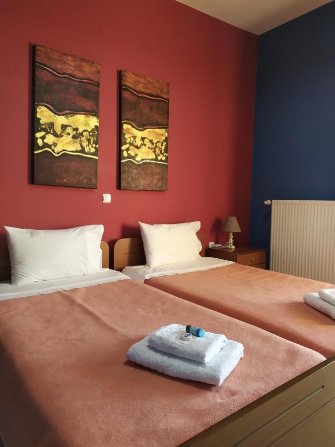 Smallhotel - Vevi Zewnętrze zdjęcie