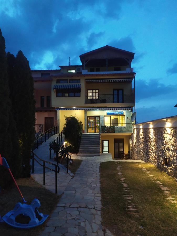 Smallhotel - Vevi Zewnętrze zdjęcie