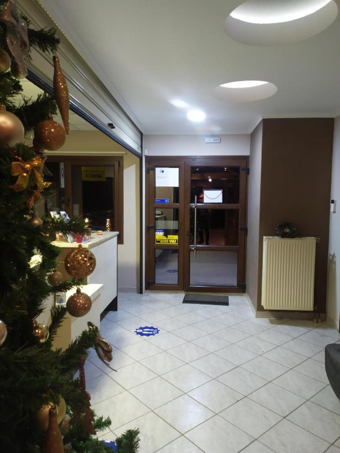 Smallhotel - Vevi Zewnętrze zdjęcie