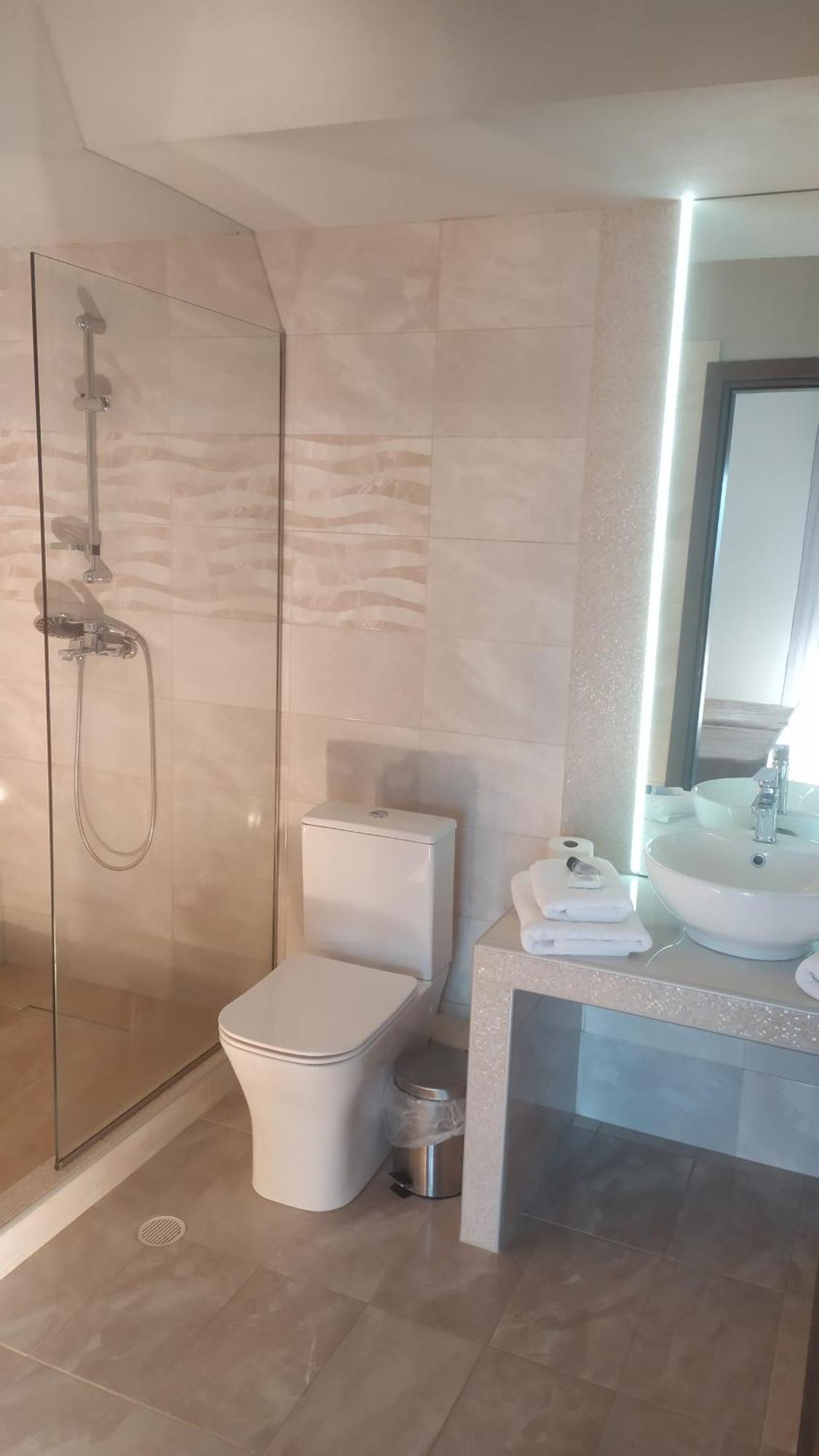 Smallhotel - Vevi Zewnętrze zdjęcie
