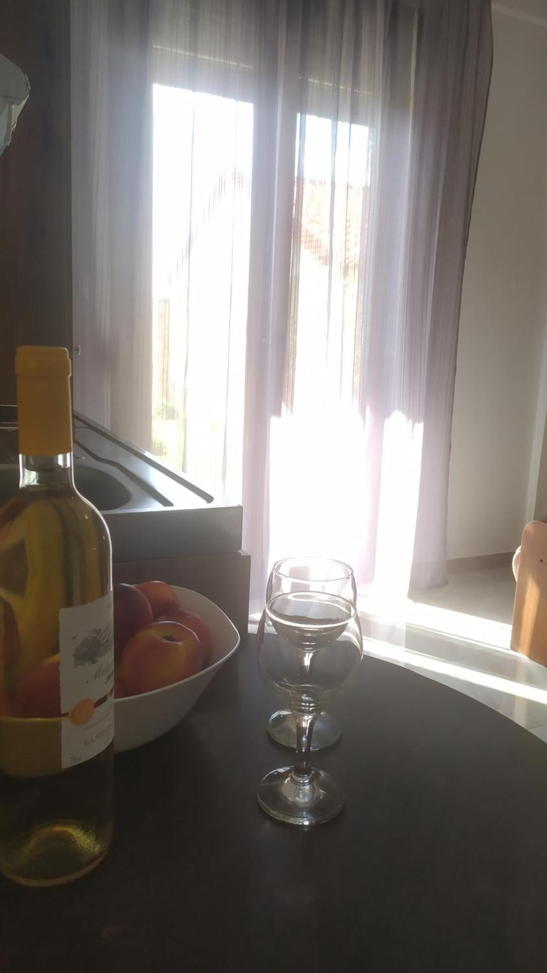 Smallhotel - Vevi Zewnętrze zdjęcie