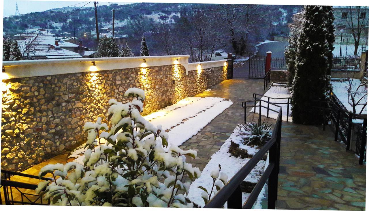 Smallhotel - Vevi Zewnętrze zdjęcie